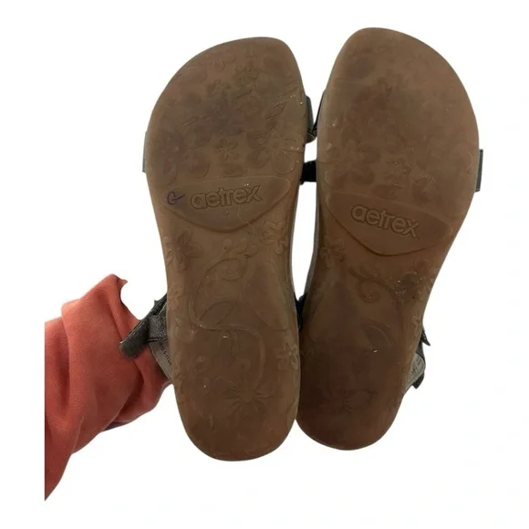 Aertrex Gabby Adjustable Quarter Strap Sandal size 10.5-11 pewter - Picture 6 of 6